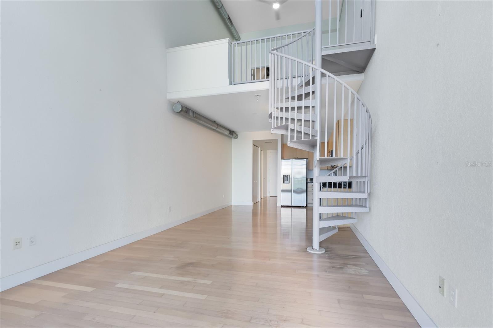 Image 23 of 43 For 150 Robinson Street 4a