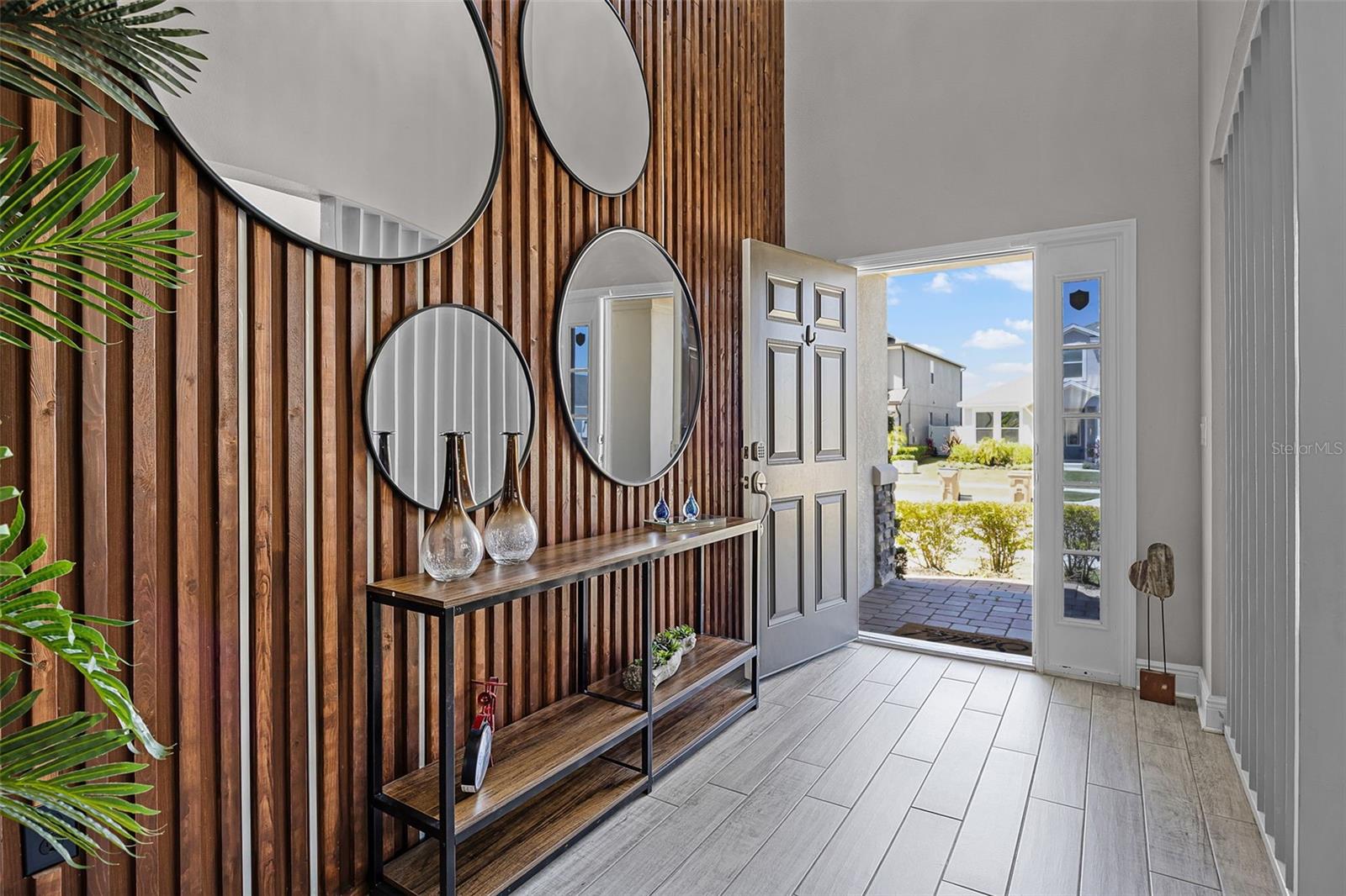 Image 5 of 56 For 13320 Magnolia Valley Drive