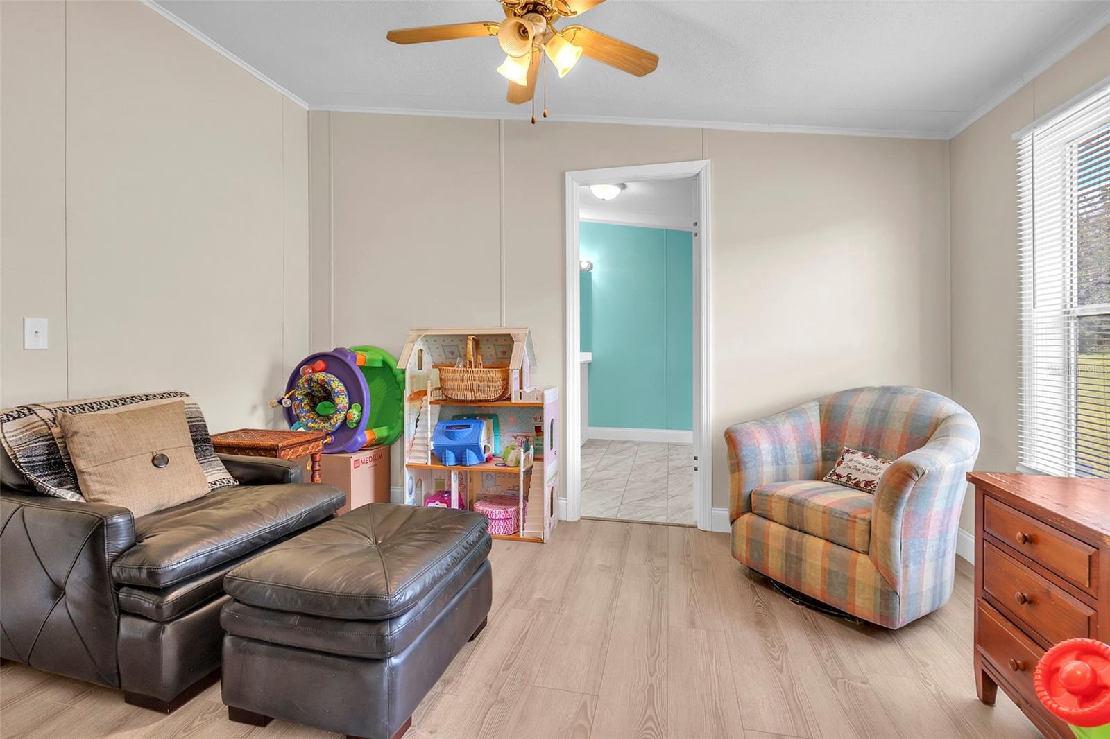 Image 17 of 41 For 11691 74th Lane