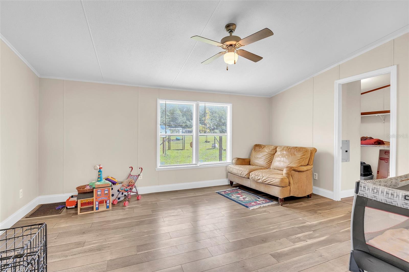 Image 31 of 41 For 11691 74th Lane