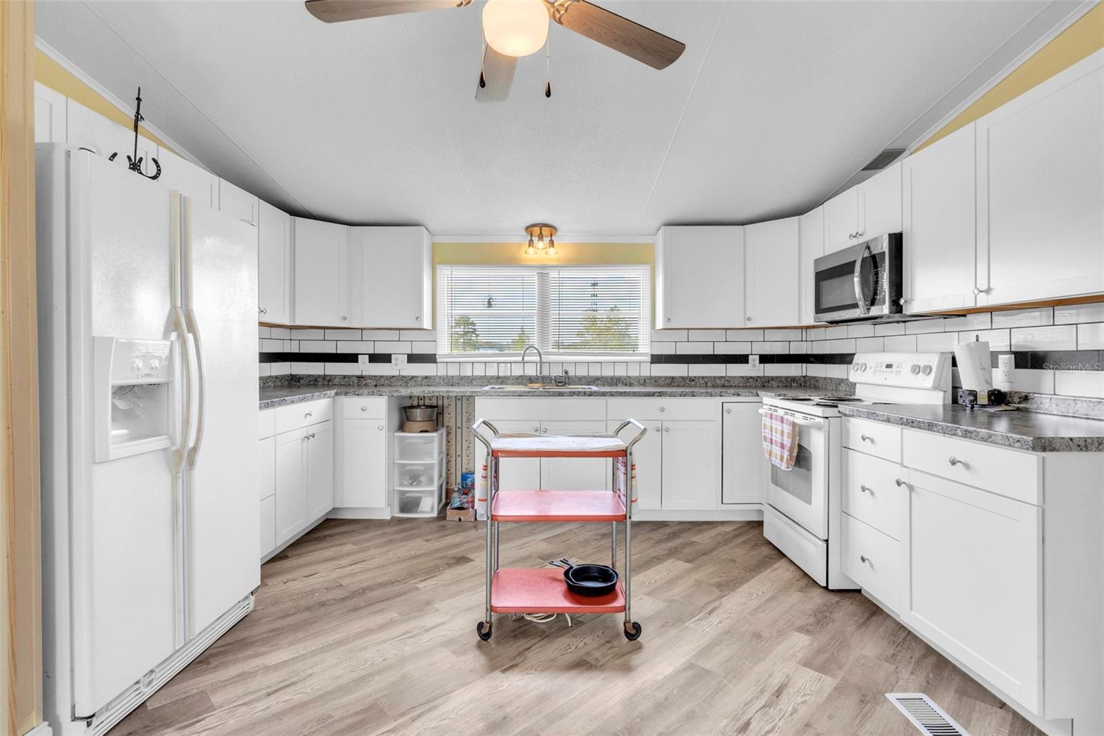 Image 8 of 41 For 11691 74th Lane