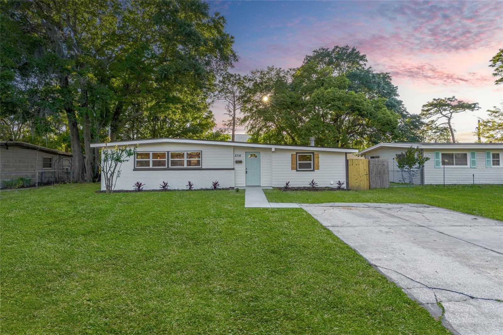 Image 2 of 31 For 2716 Herrick Drive