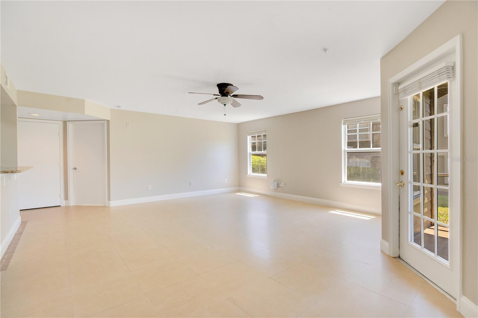 Image 4 of 38 For 420 Summit Ridge Place 112