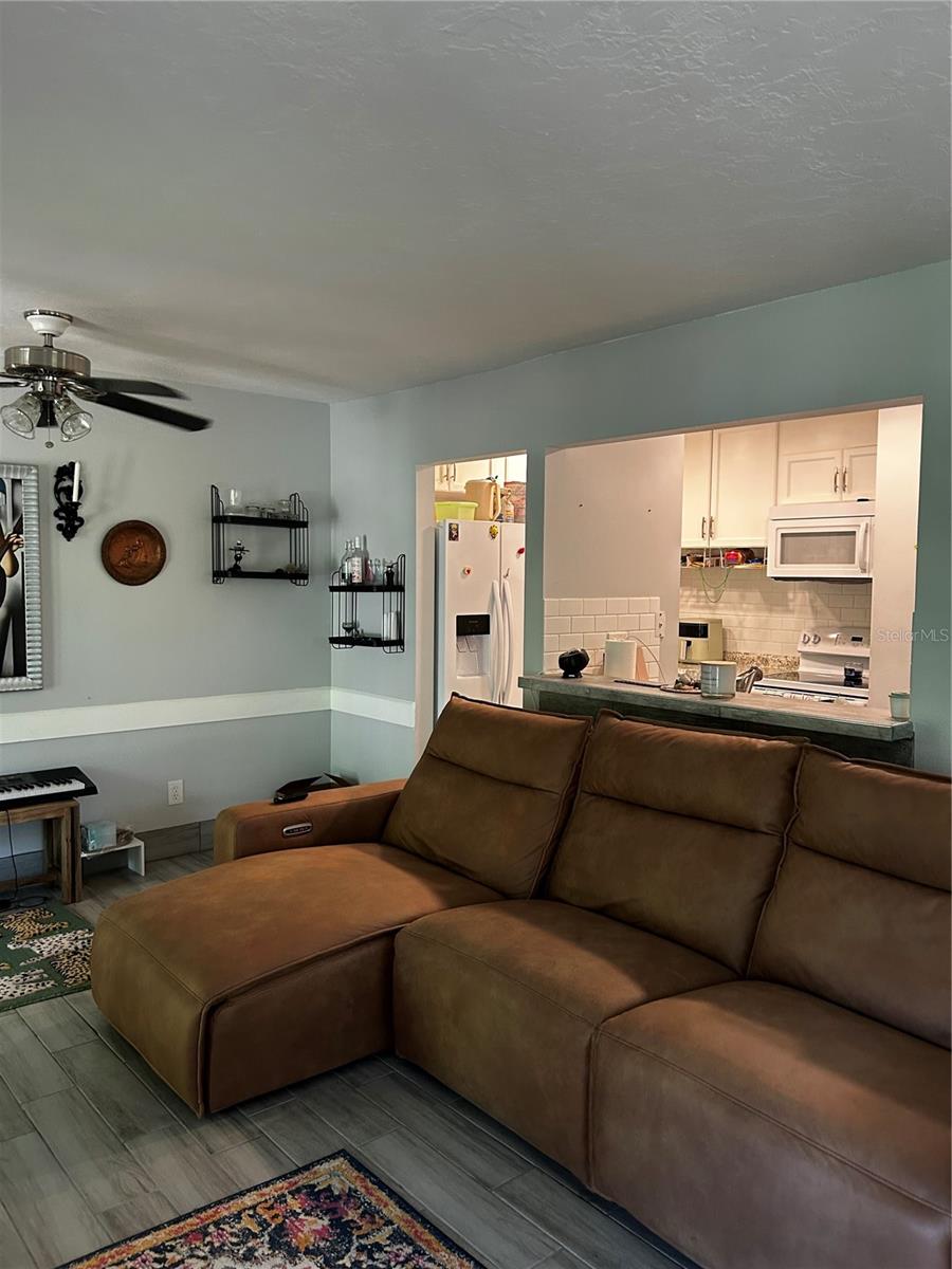 Image 13 of 13 For 130 Jasmine Woods Court 6d