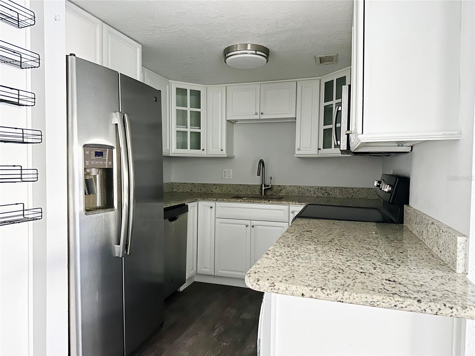 Image 4 of 19 For 912 Lake Destiny Road D
