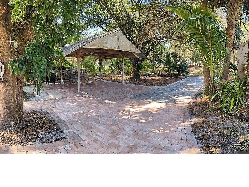 Image 27 of 49 For 740 Palomino Street