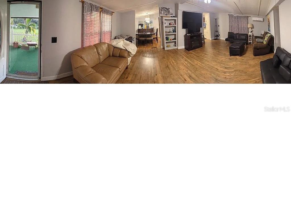 Image 4 of 49 For 740 Palomino Street
