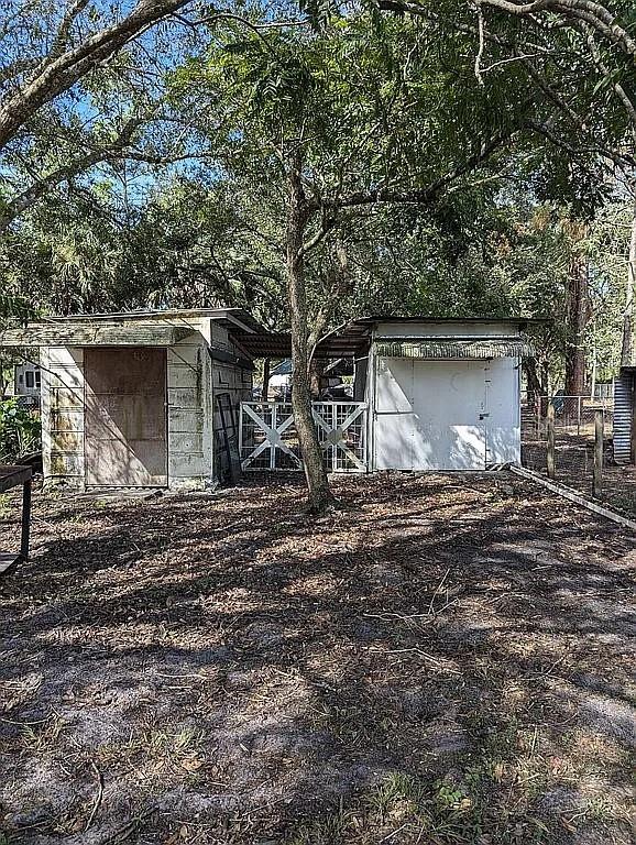 Image 40 of 49 For 740 Palomino Street
