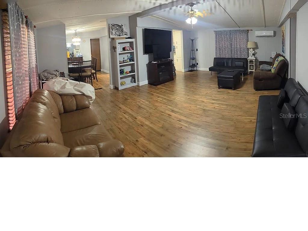 Image 5 of 49 For 740 Palomino Street