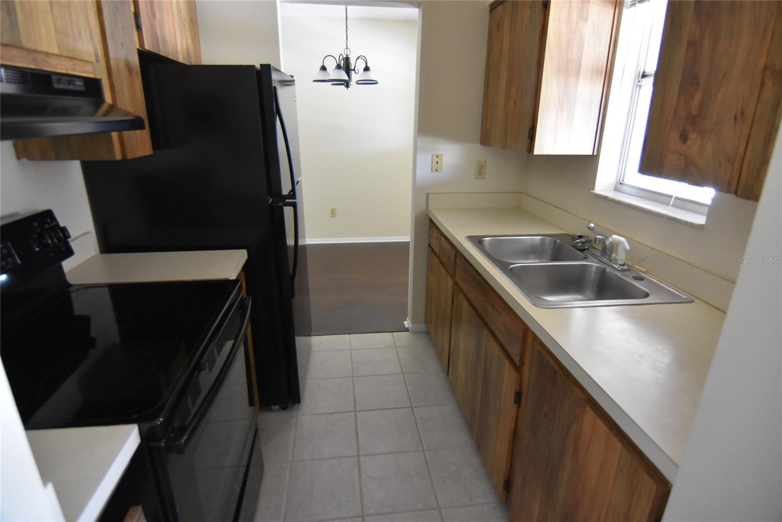 Image 3 of 12 For 8440 Old Post Road 202