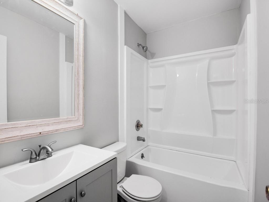 Listing photo id 20 for 1325 17th Court Sw