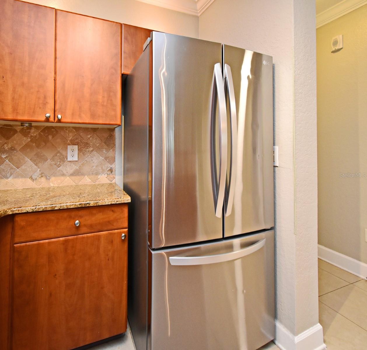 Image 13 of 51 For 206 South Street 1018