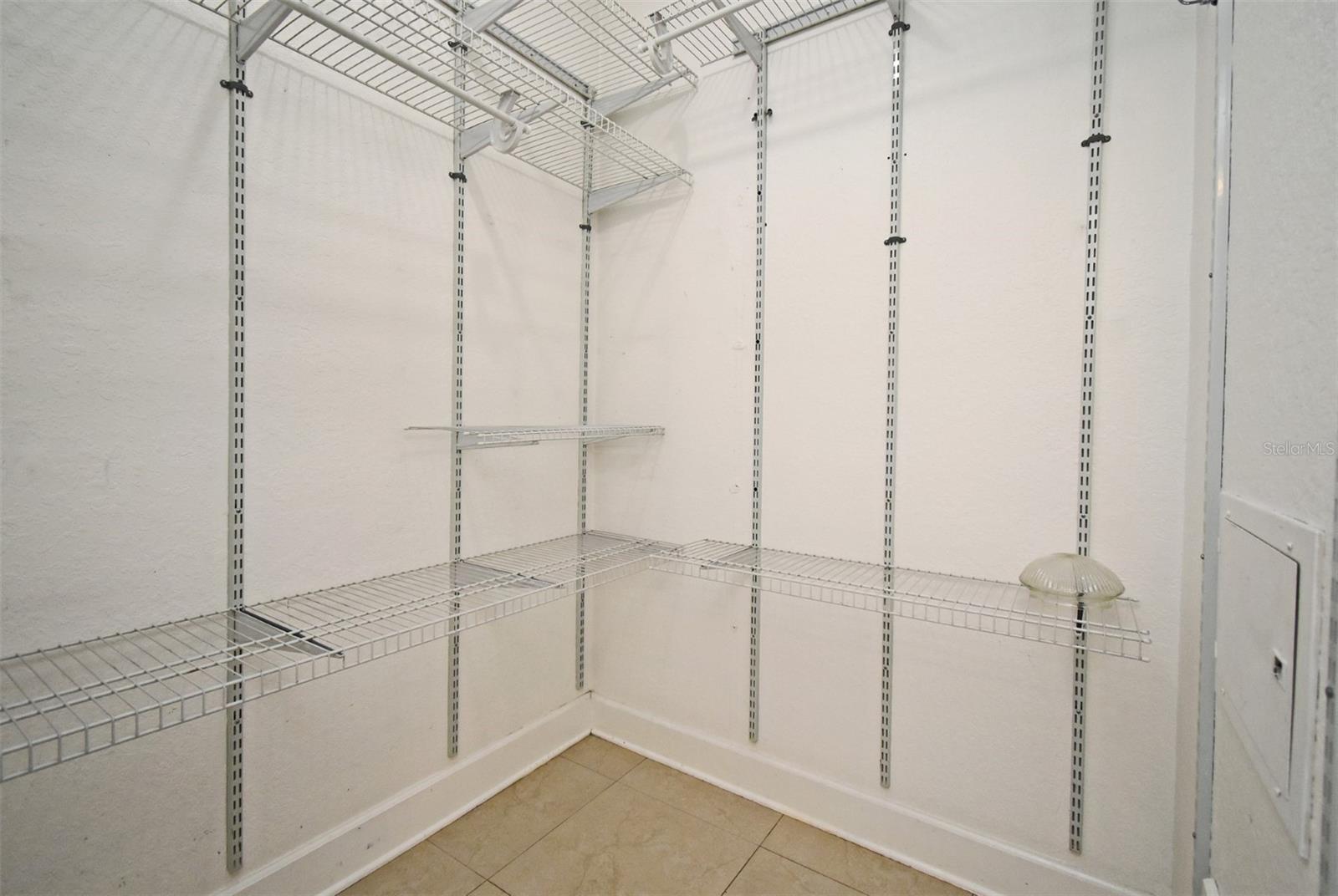 Image 21 of 51 For 206 South Street 1018