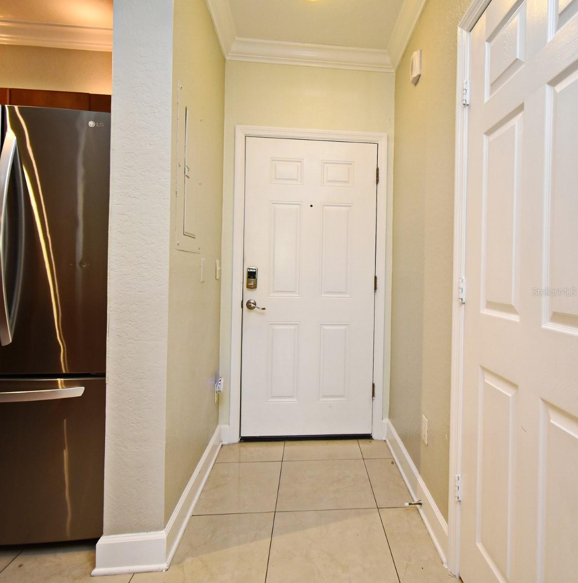 Image 31 of 51 For 206 South Street 1018