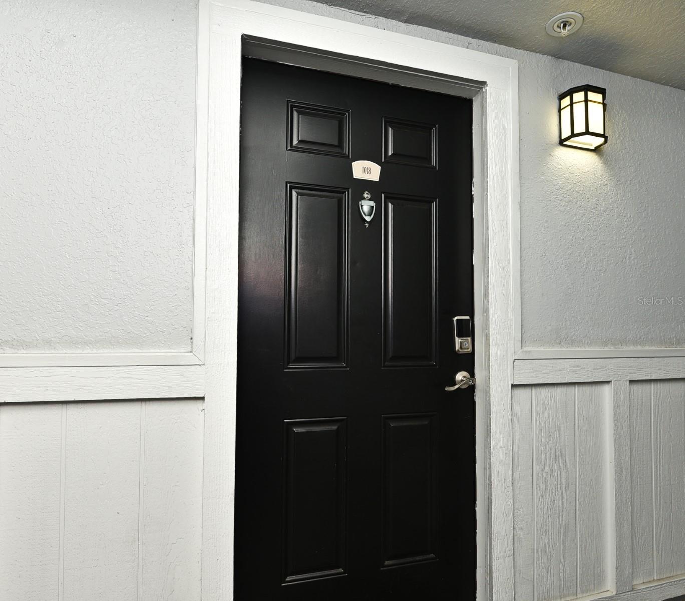 Image 4 of 51 For 206 South Street 1018