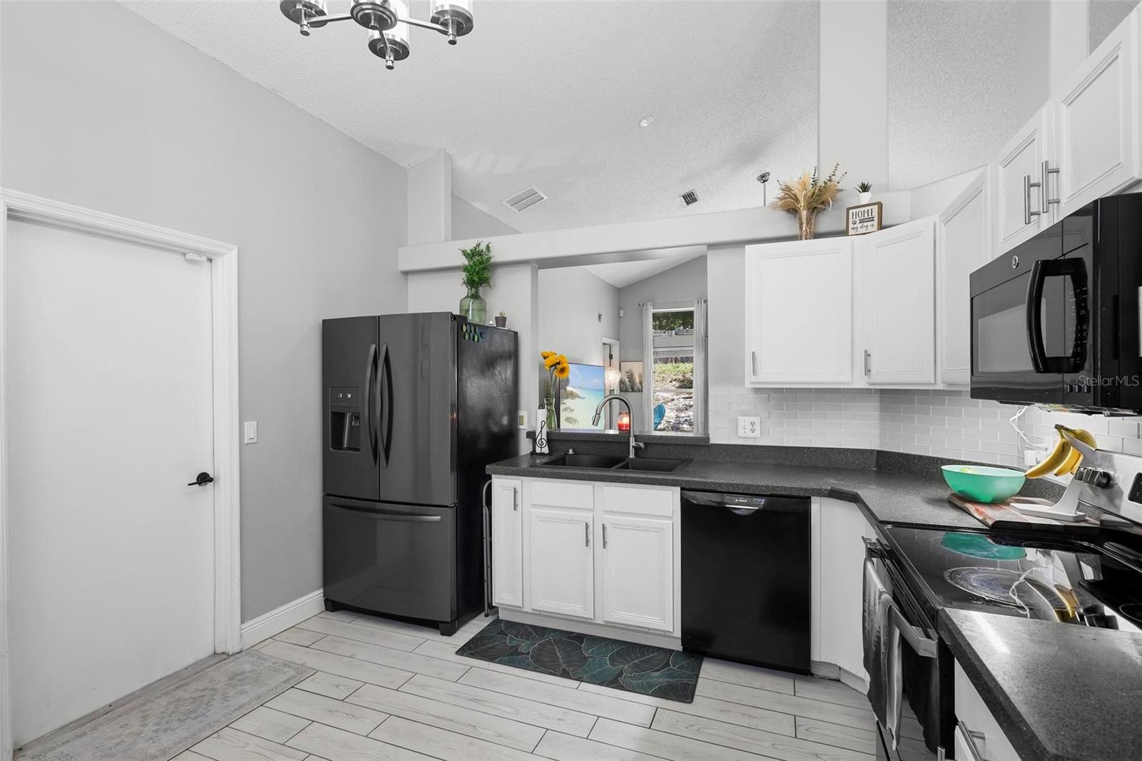 Image 9 of 41 For 1848 Jimson Avenue