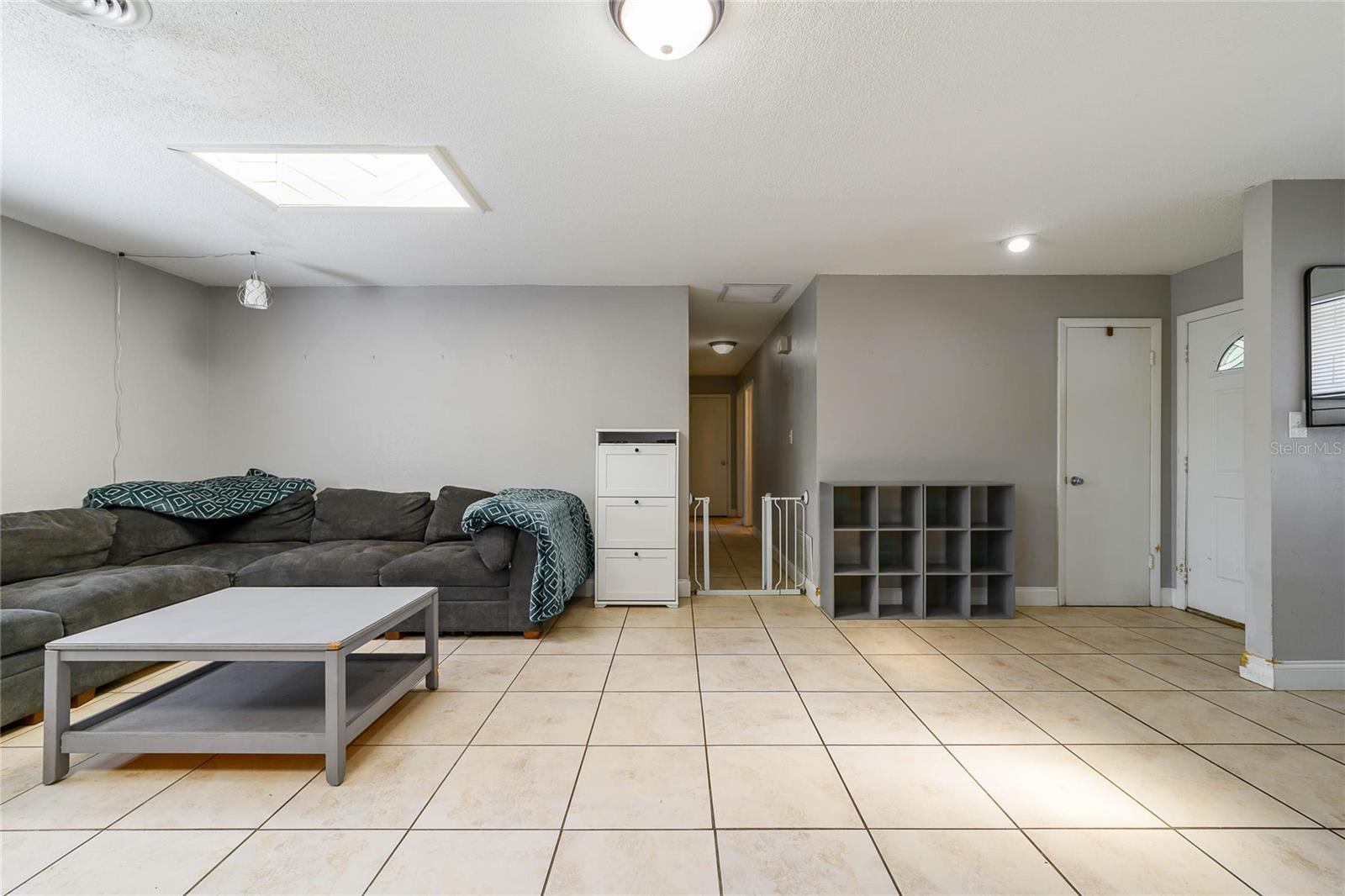 Image 11 of 28 For 941 Barbados Avenue
