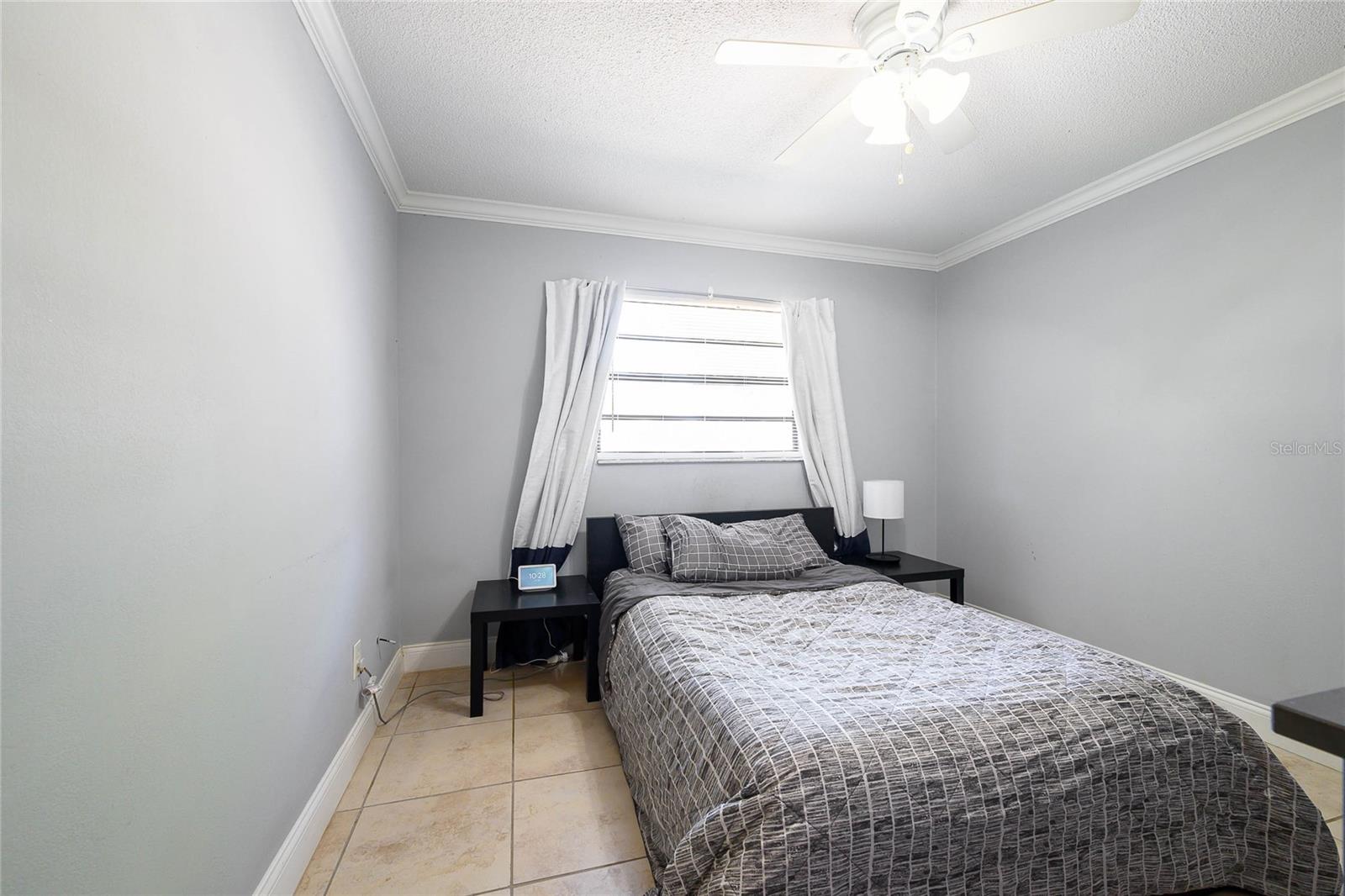 Image 22 of 28 For 941 Barbados Avenue