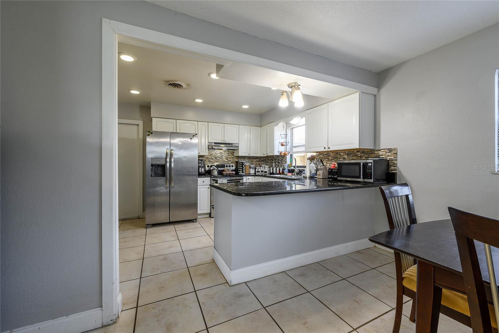 Image 6 of 28 For 941 Barbados Avenue