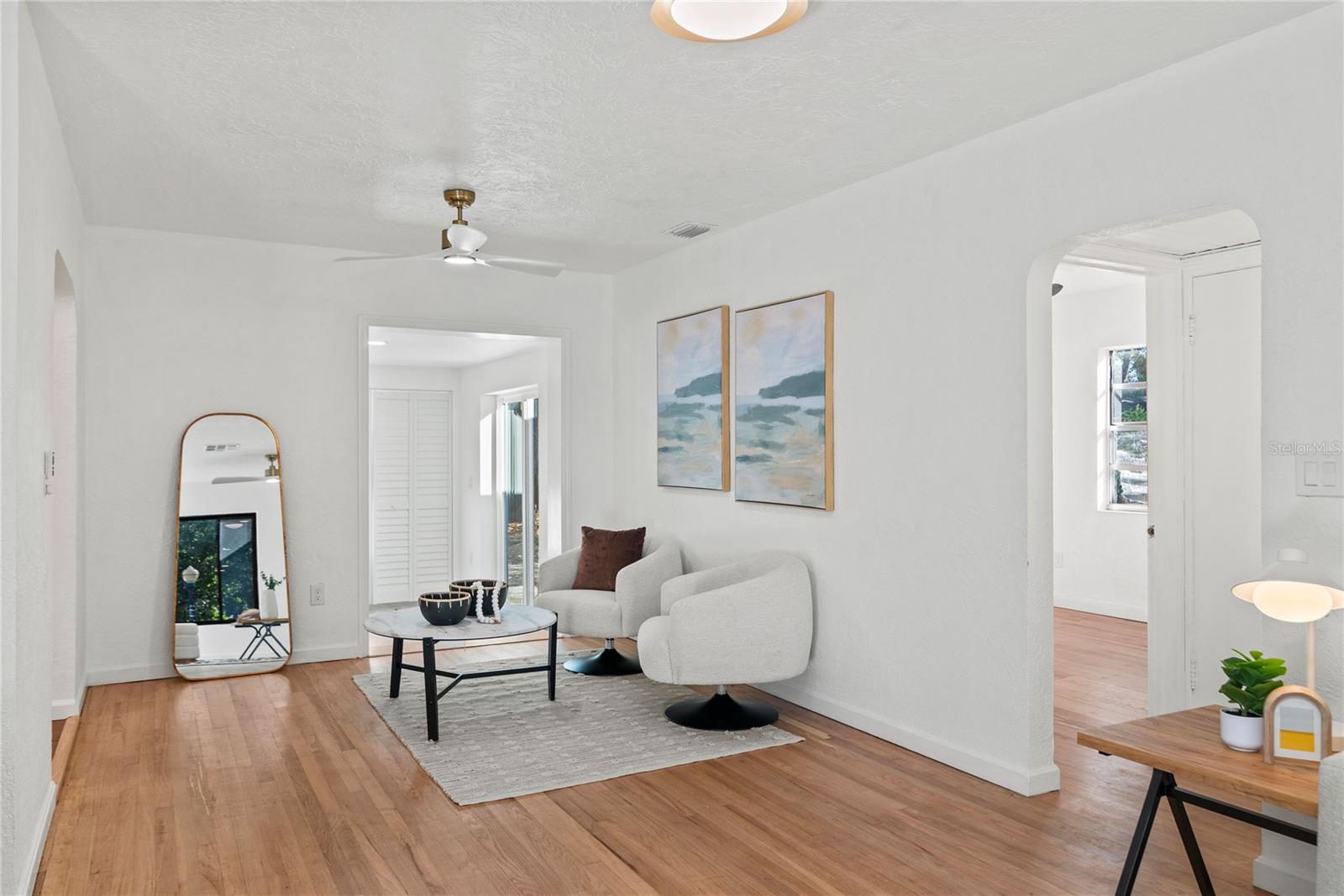 Image 10 of 48 For 400 Raehn Street