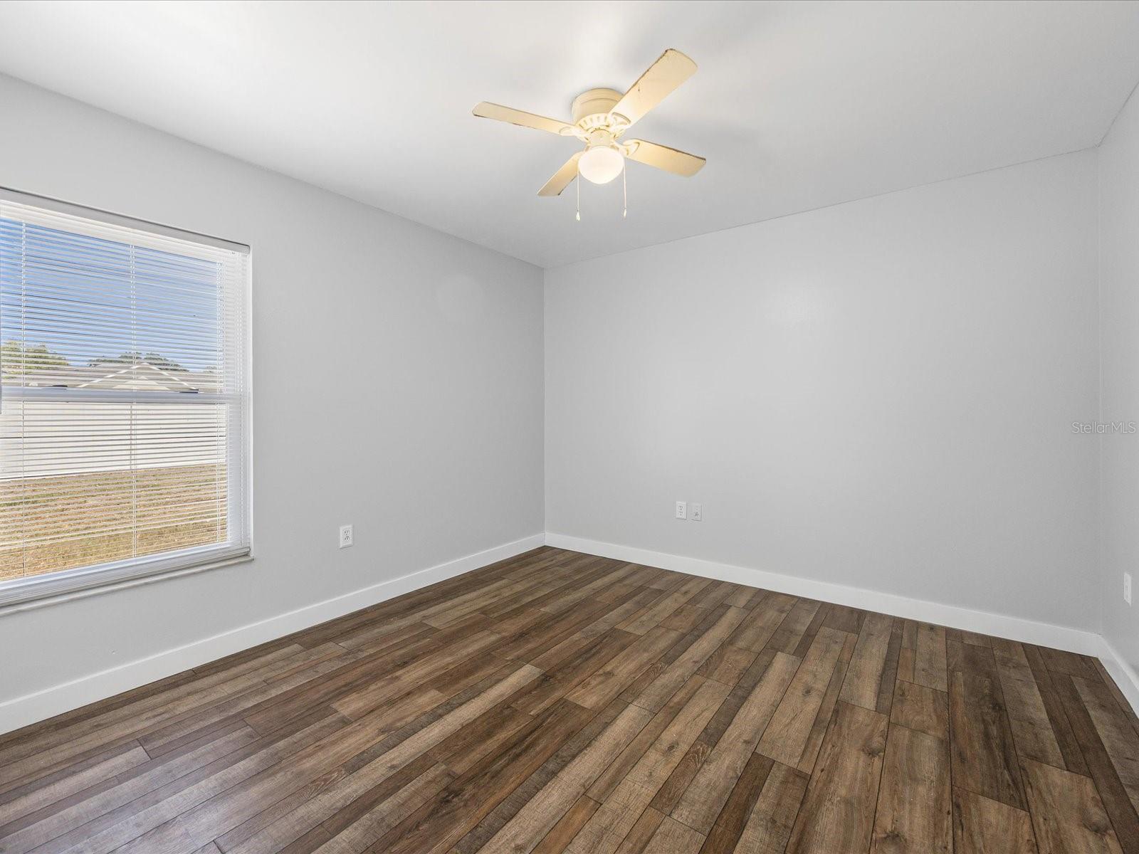 Image 19 of 34 For 150 Bentley Oaks Boulevard