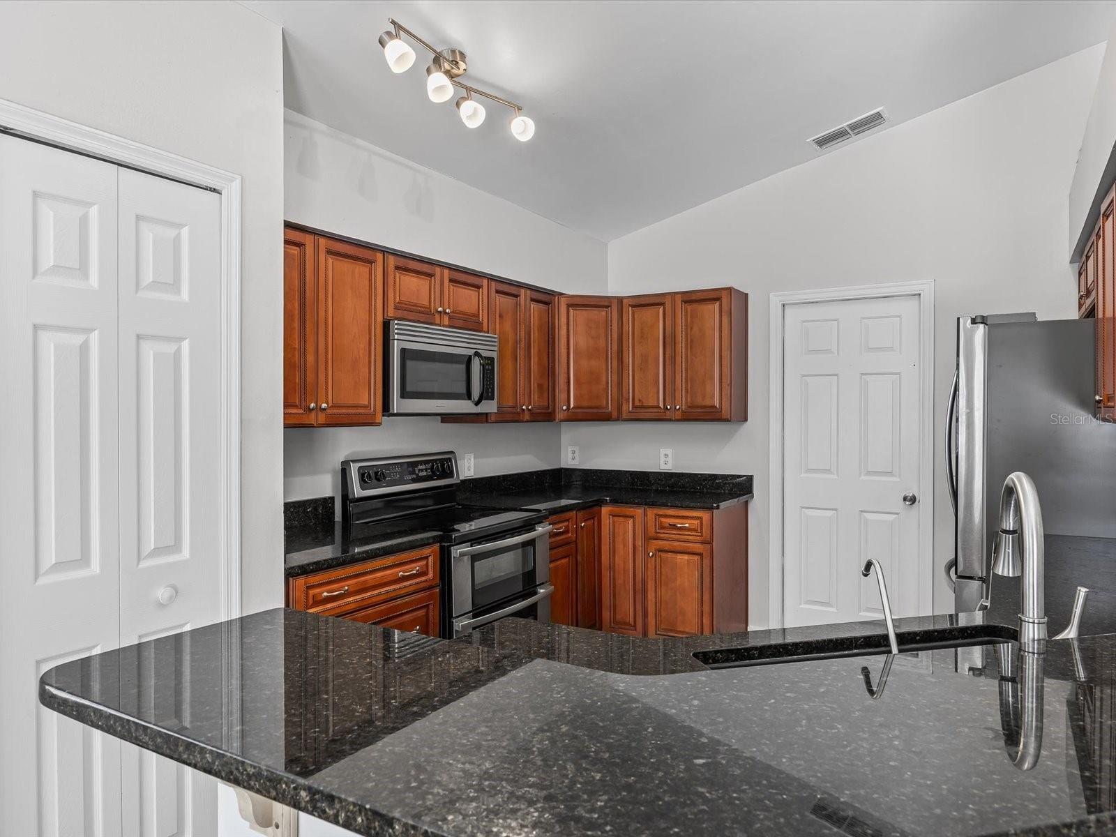 Image 9 of 34 For 150 Bentley Oaks Boulevard