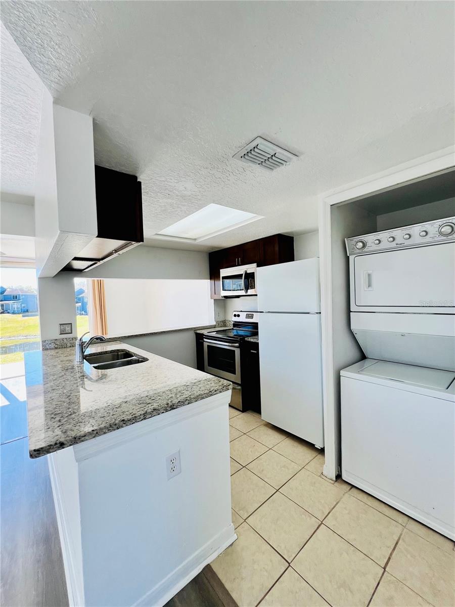 Image 13 of 34 For 658 Caribbean Drive