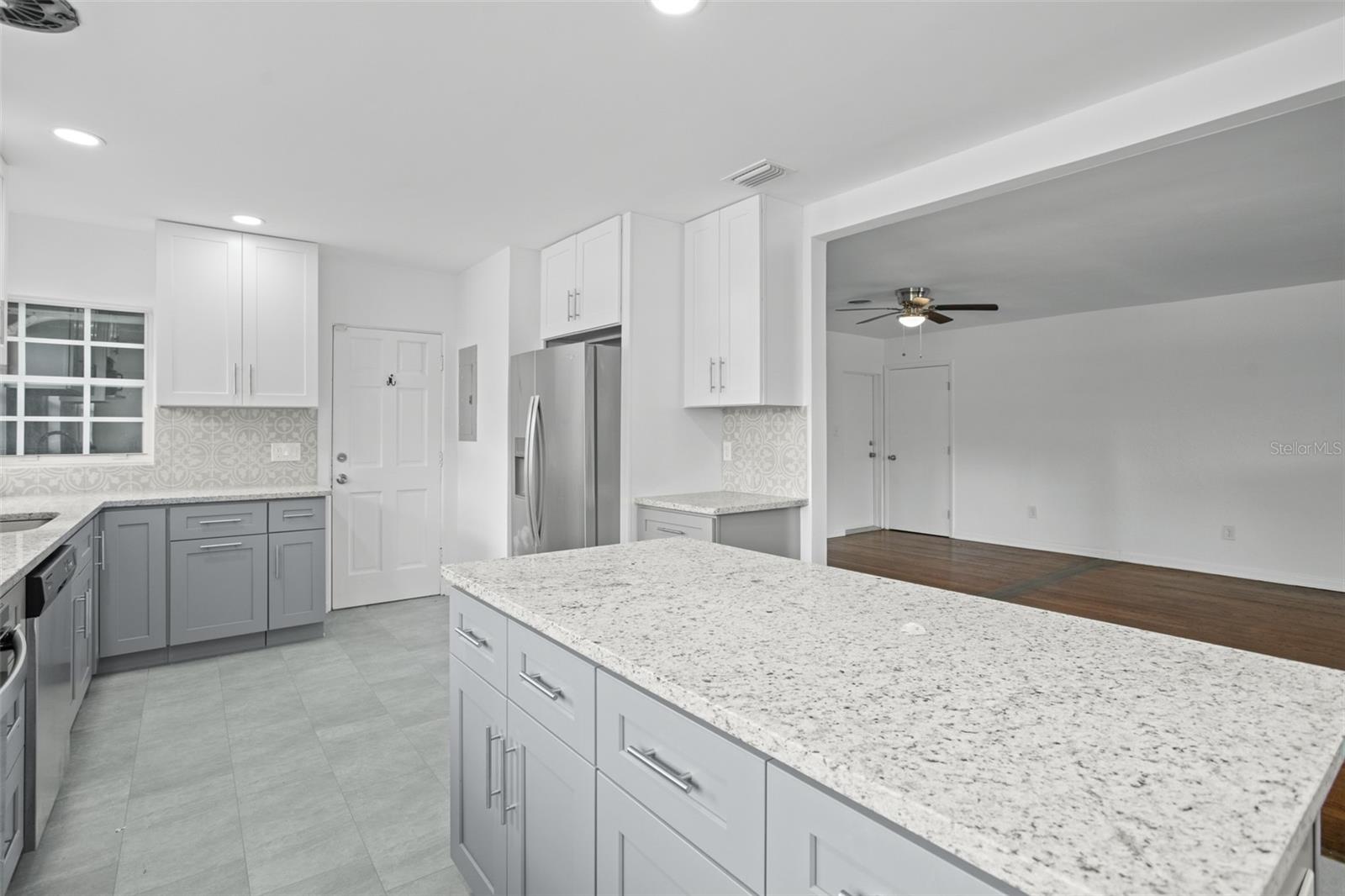 Image 12 of 45 For 1017 Thornton Avenue