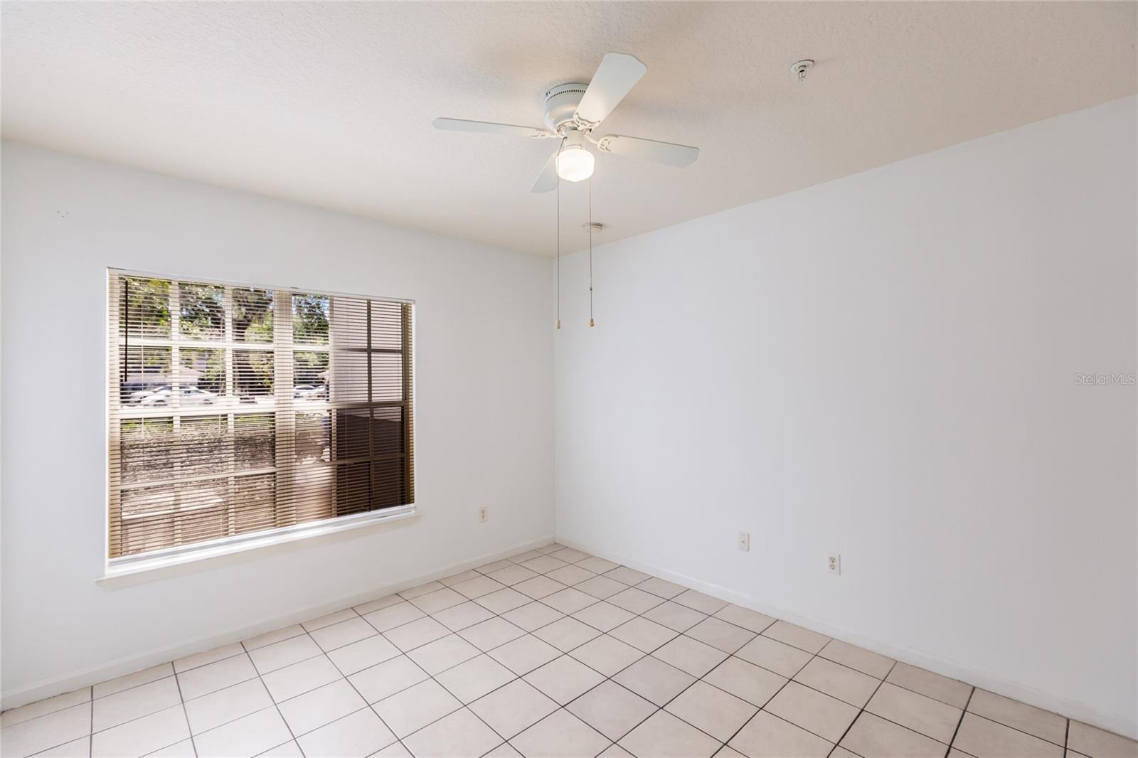 Image 17 of 32 For 4340 Kirkman Road 901