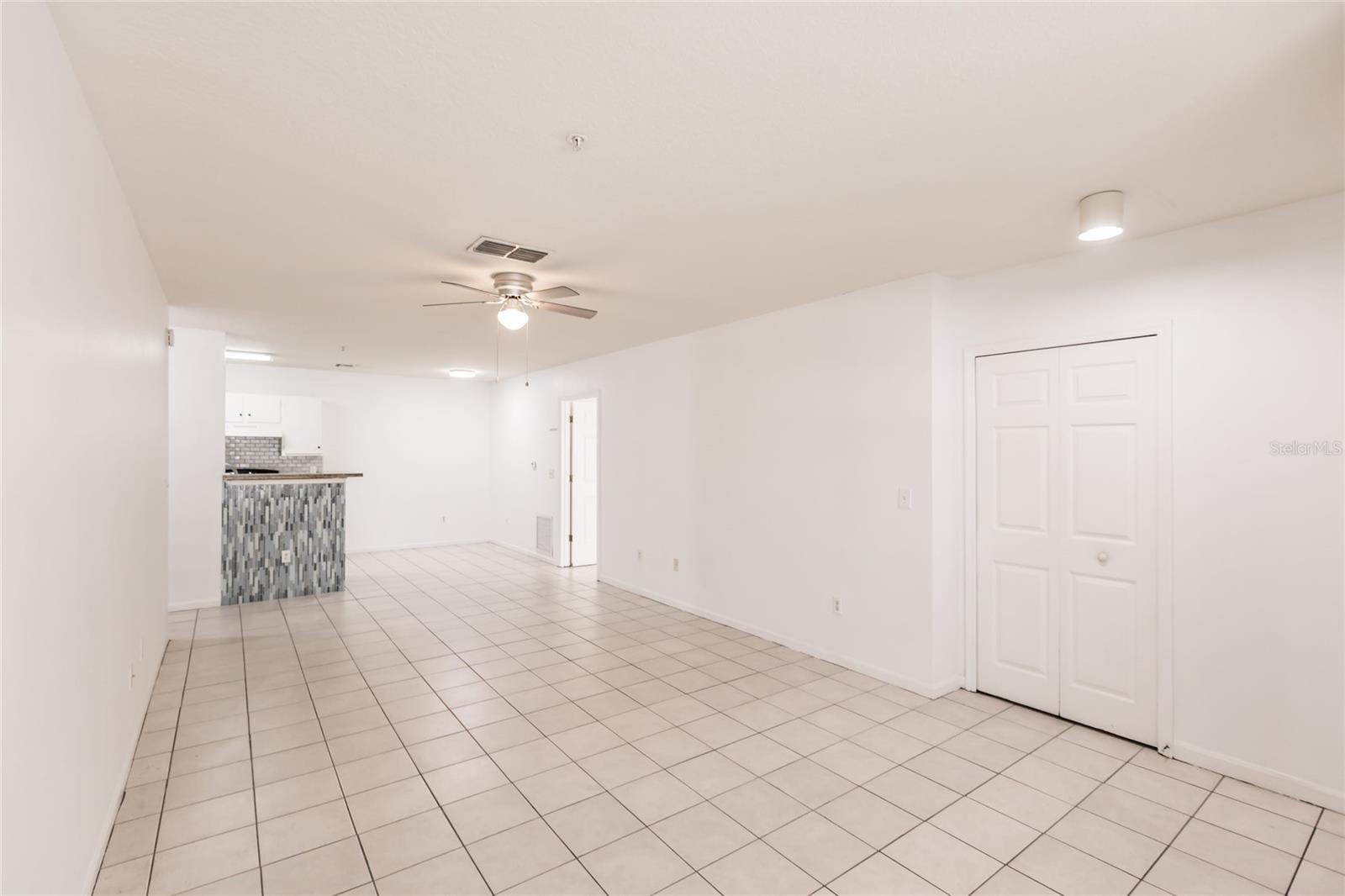 Image 7 of 32 For 4340 Kirkman Road 901