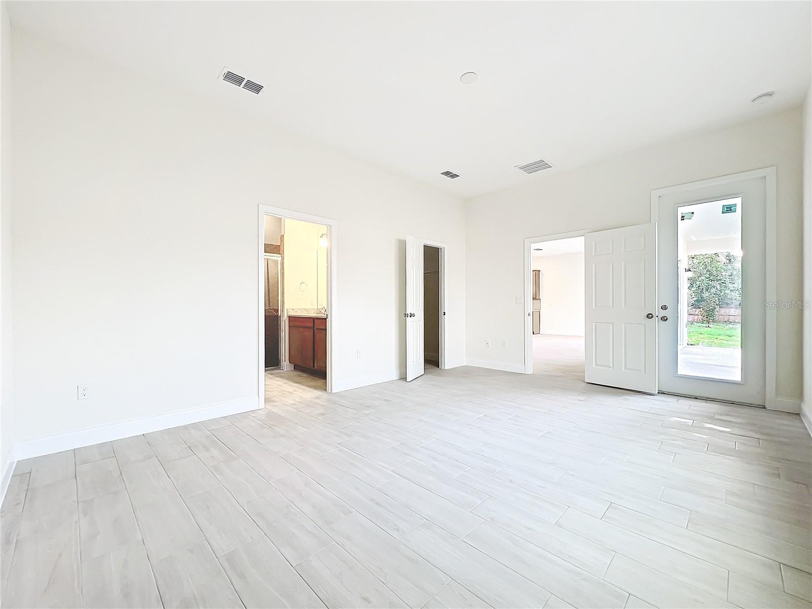 Image 10 of 20 For 341 Bahia Circle