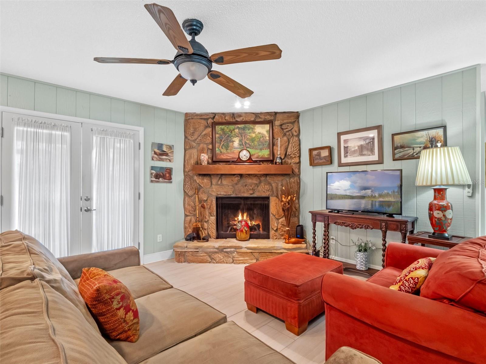 Image 17 of 43 For 1139 Fairway Drive
