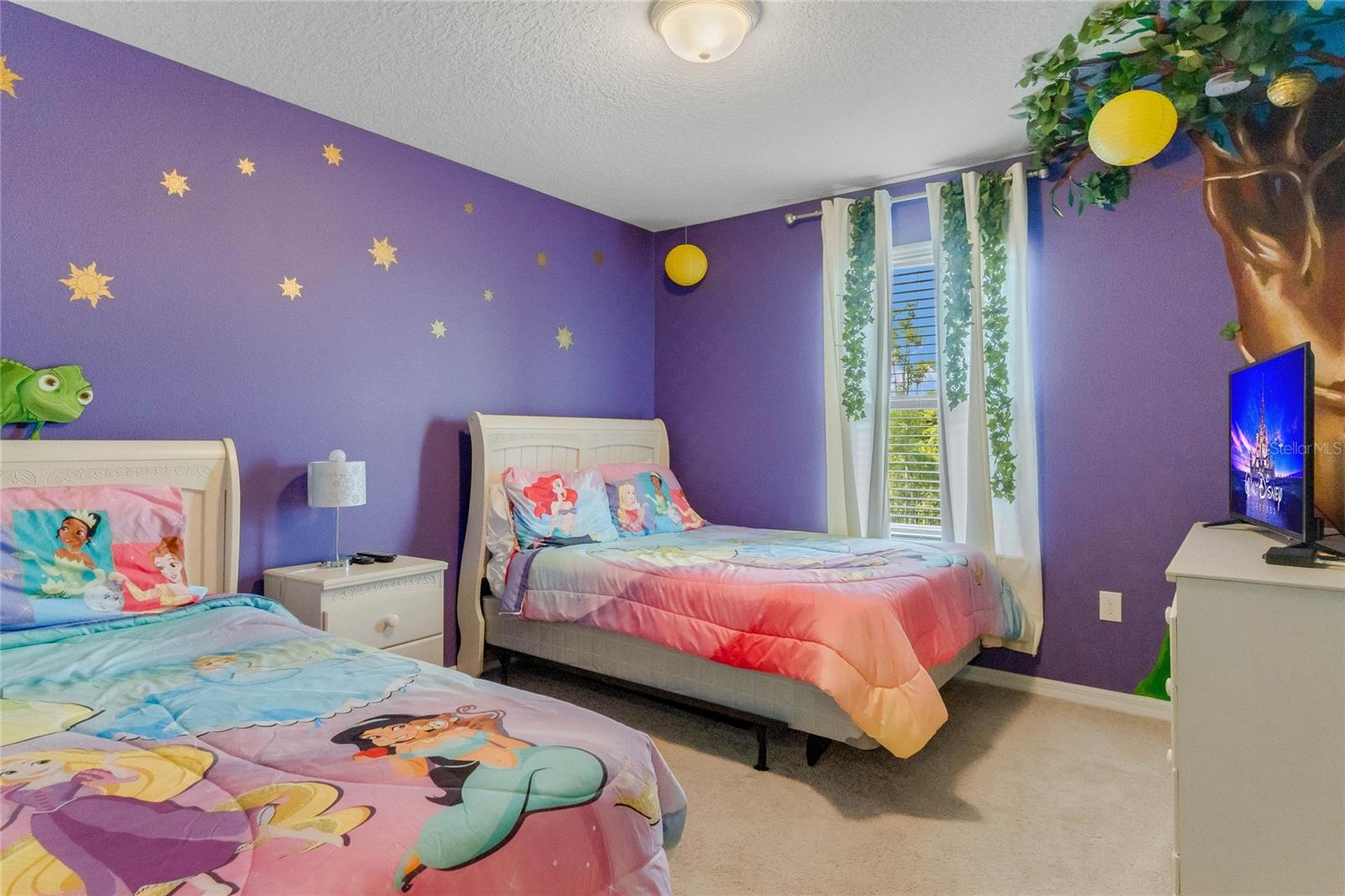 Image 11 of 51 For 8814 Geneve Court
