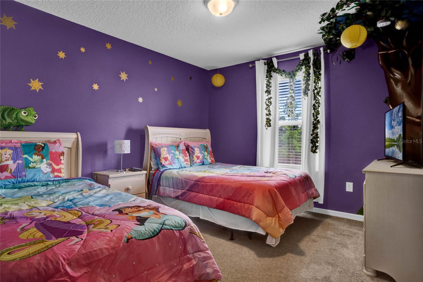 Image 19 of 51 For 8814 Geneve Court