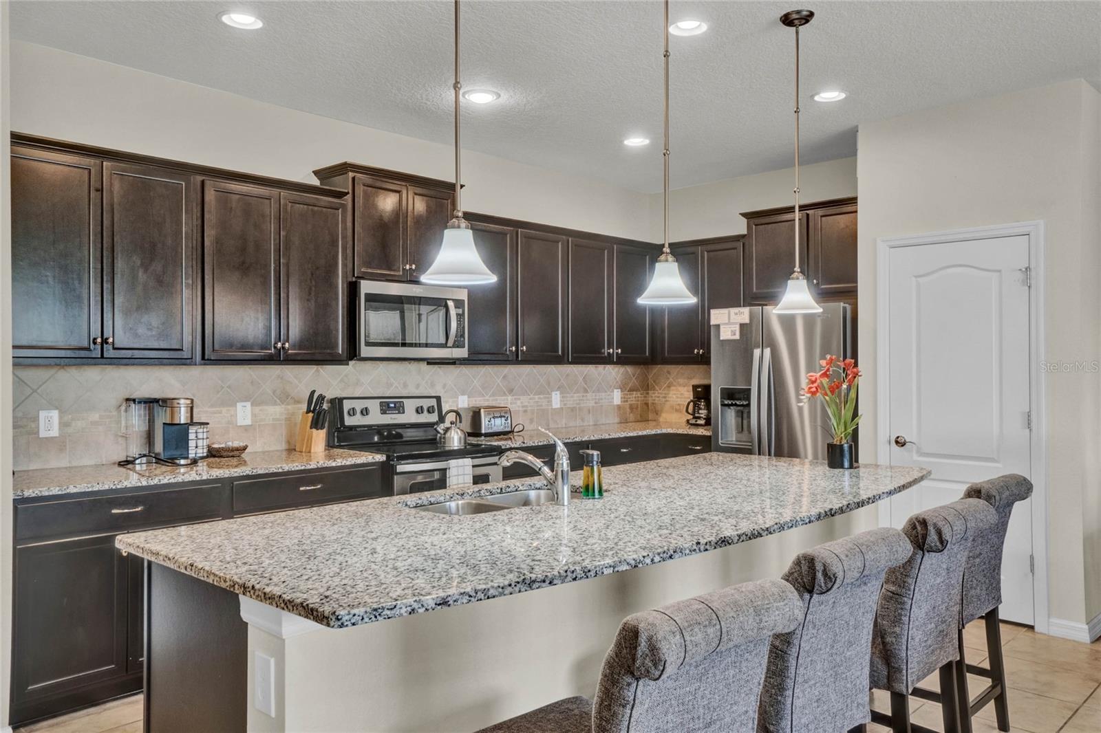 Image 36 of 51 For 8814 Geneve Court