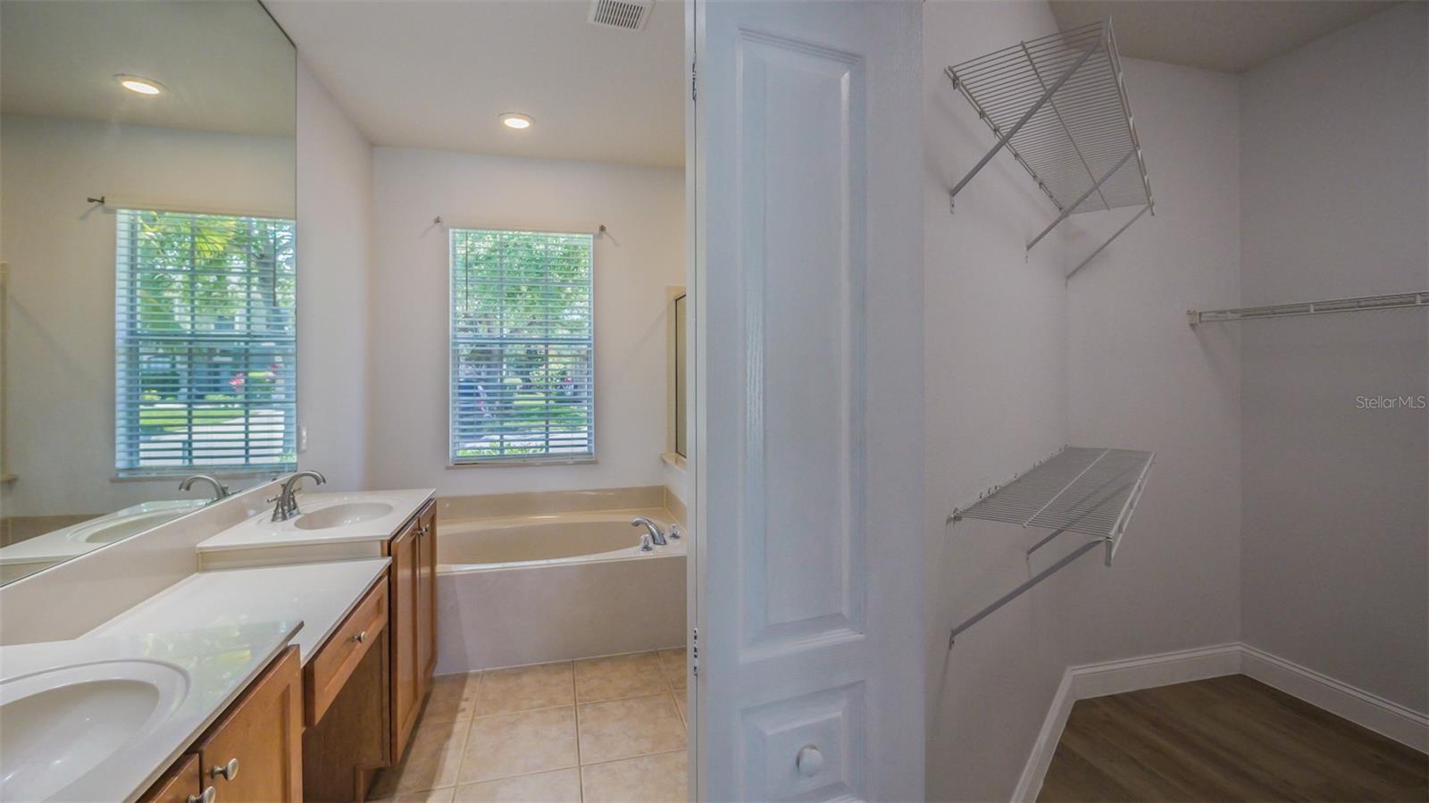 Image 23 of 62 For 2135 Cascades Cove Drive