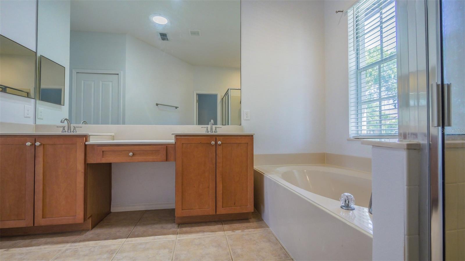 Image 26 of 62 For 2135 Cascades Cove Drive