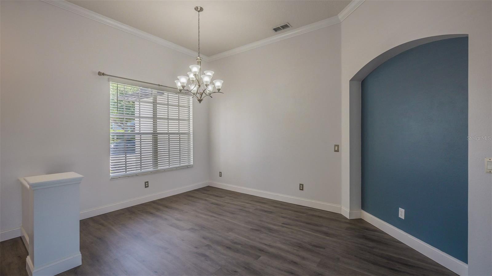 Image 9 of 62 For 2135 Cascades Cove Drive