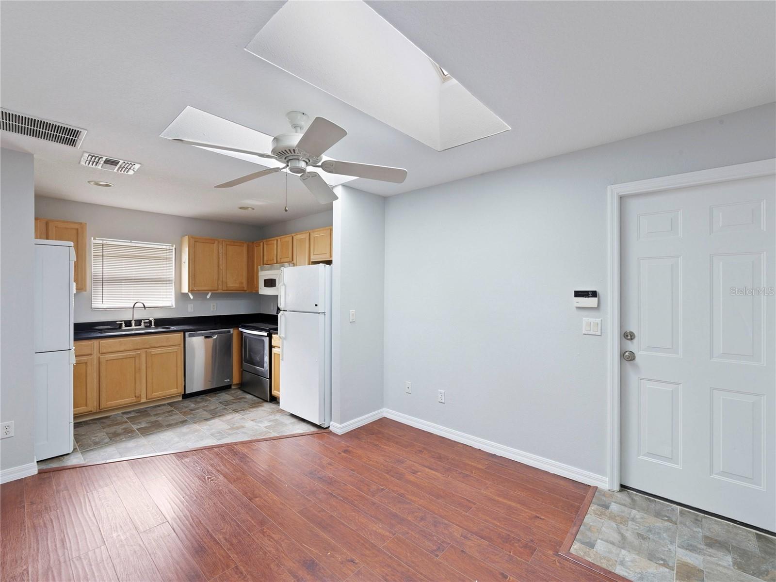 Image 3 of 17 For 3955 Turow Lane Guest
