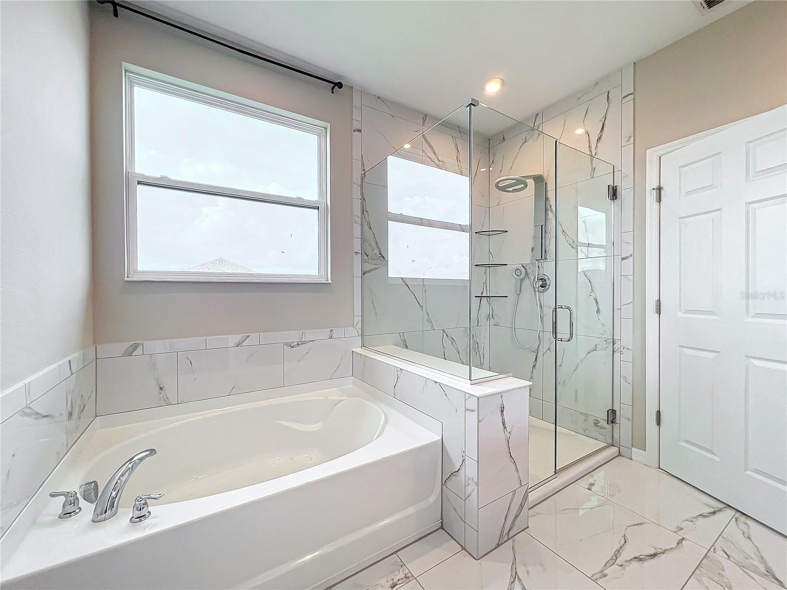 Image 28 of 40 For 2554 Empress Drive