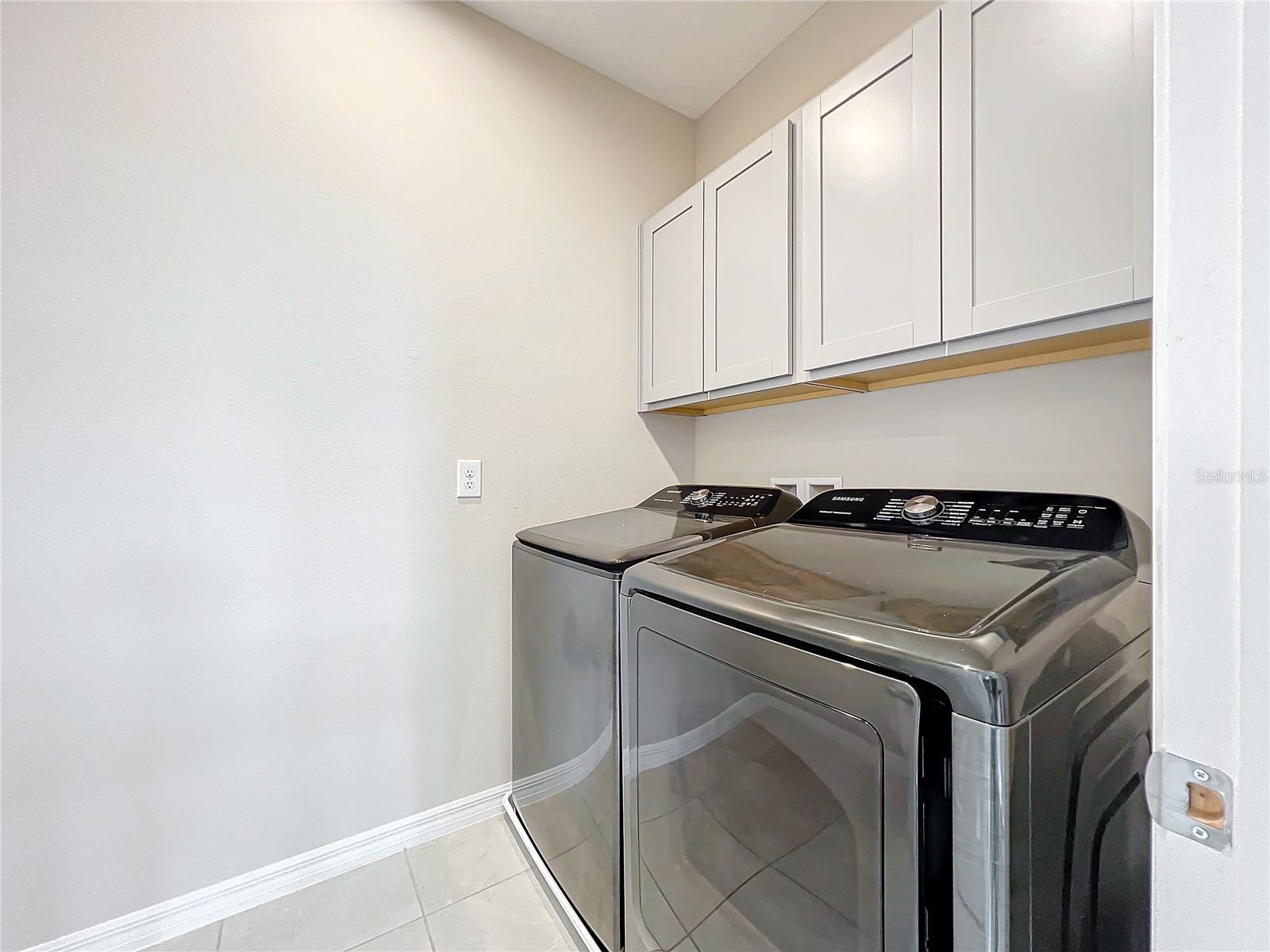 Image 33 of 40 For 2554 Empress Drive
