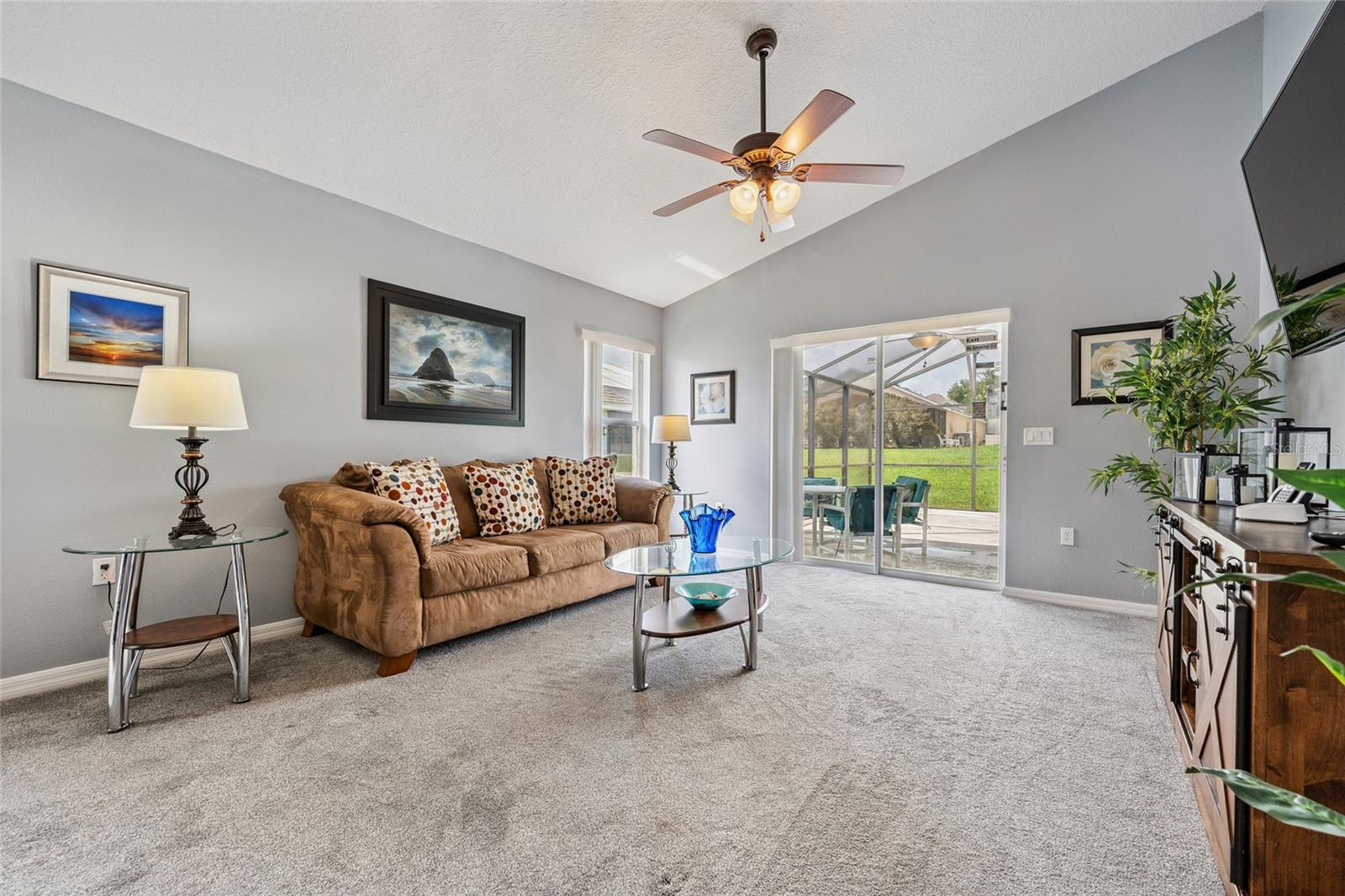 Image 11 of 33 For 609 Kensington Drive