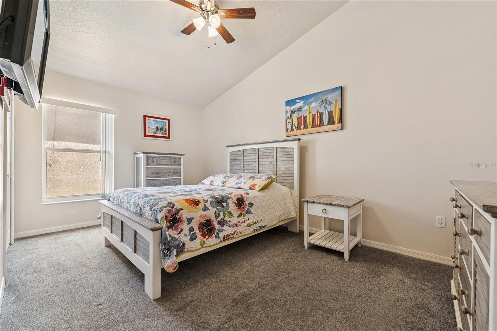 Image 14 of 33 For 609 Kensington Drive