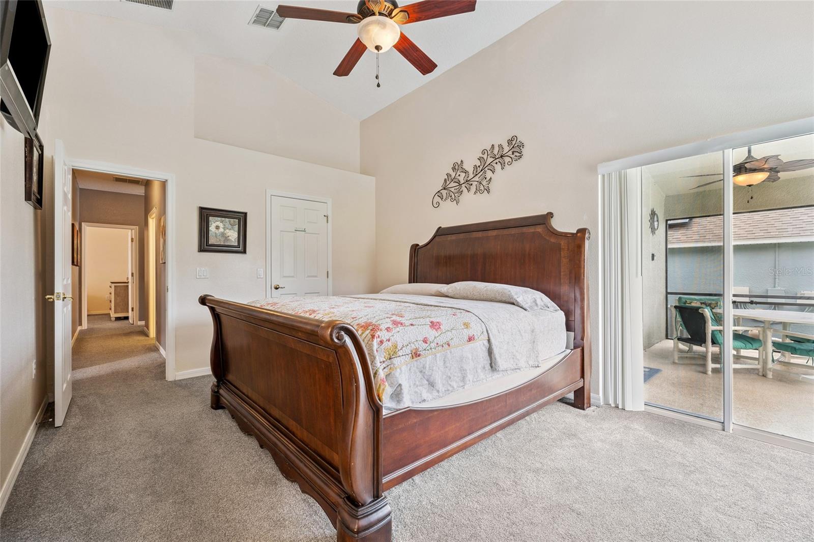 Image 19 of 33 For 609 Kensington Drive
