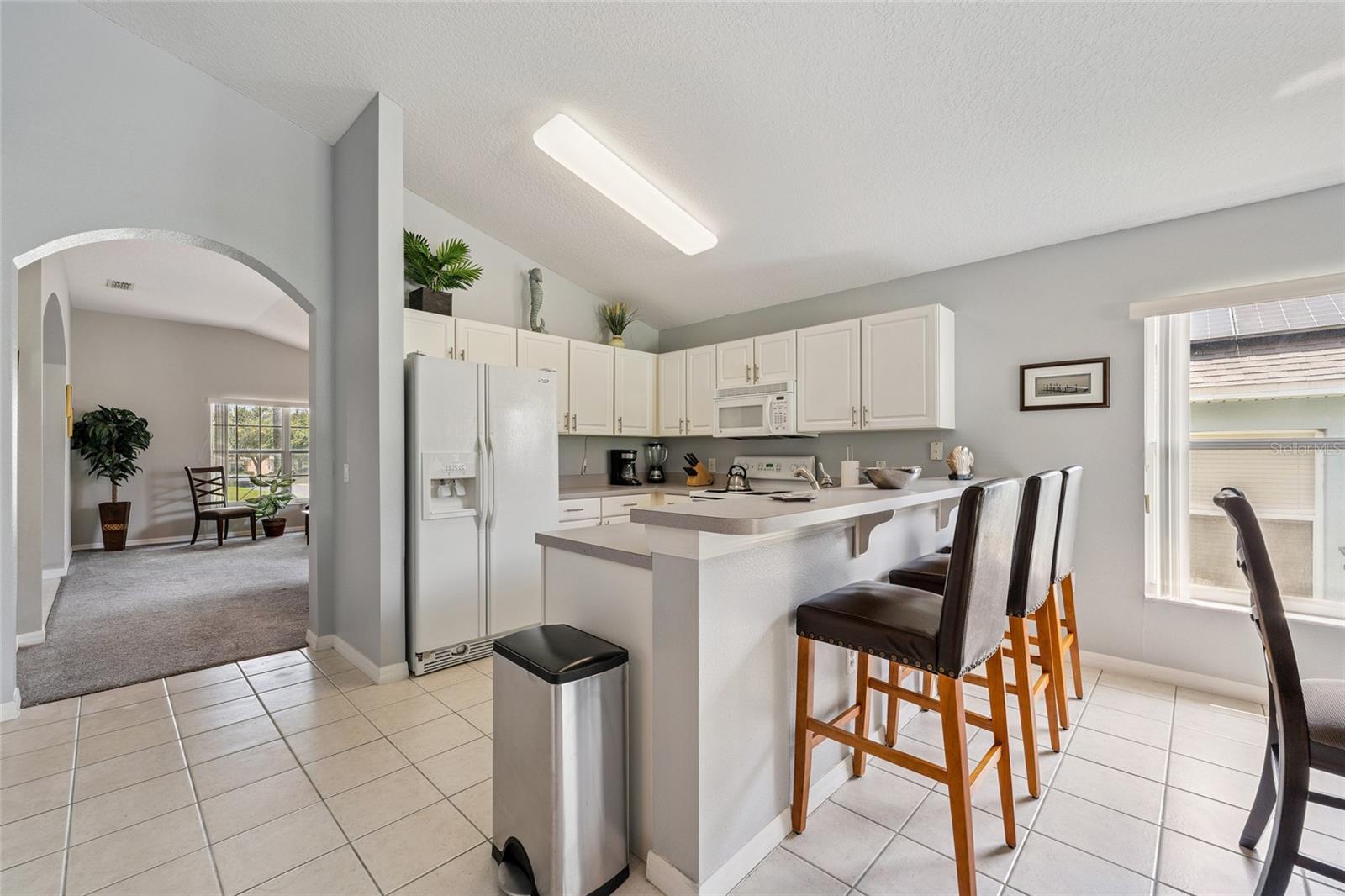 Image 7 of 33 For 609 Kensington Drive