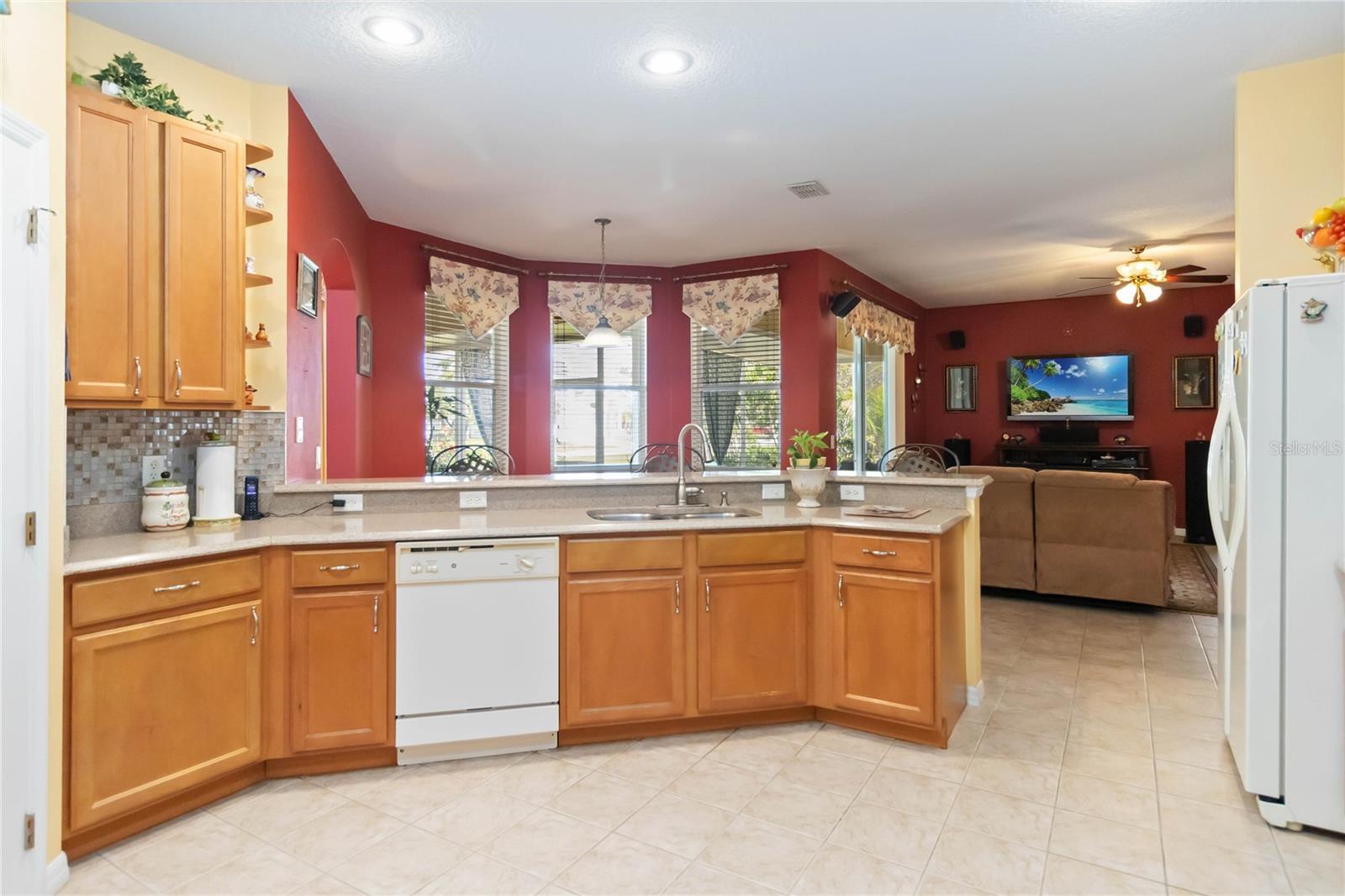 Image 14 of 59 For 2644 Maggiore Circle