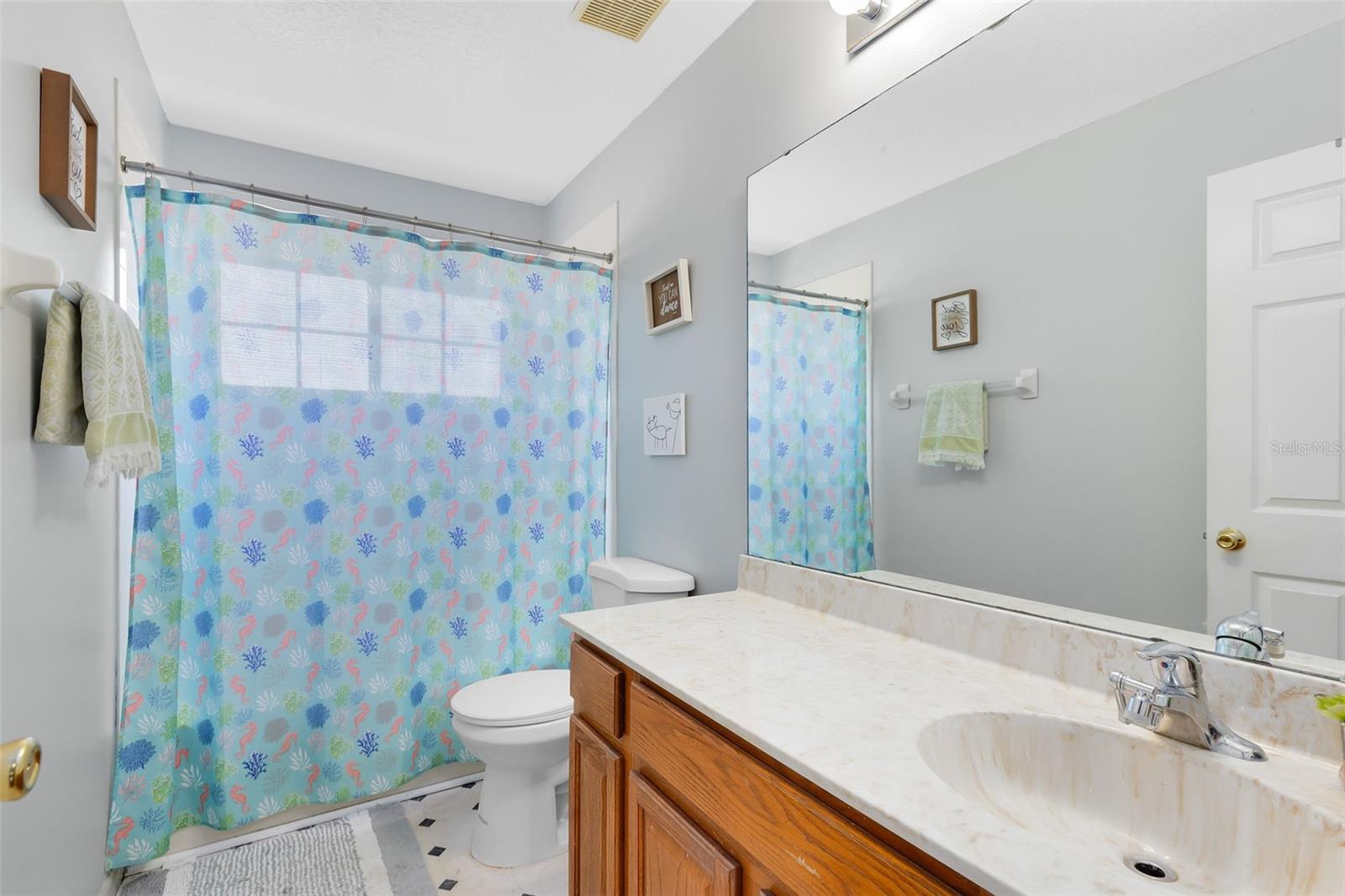 Image 15 of 35 For 18019 Falcon Green Court