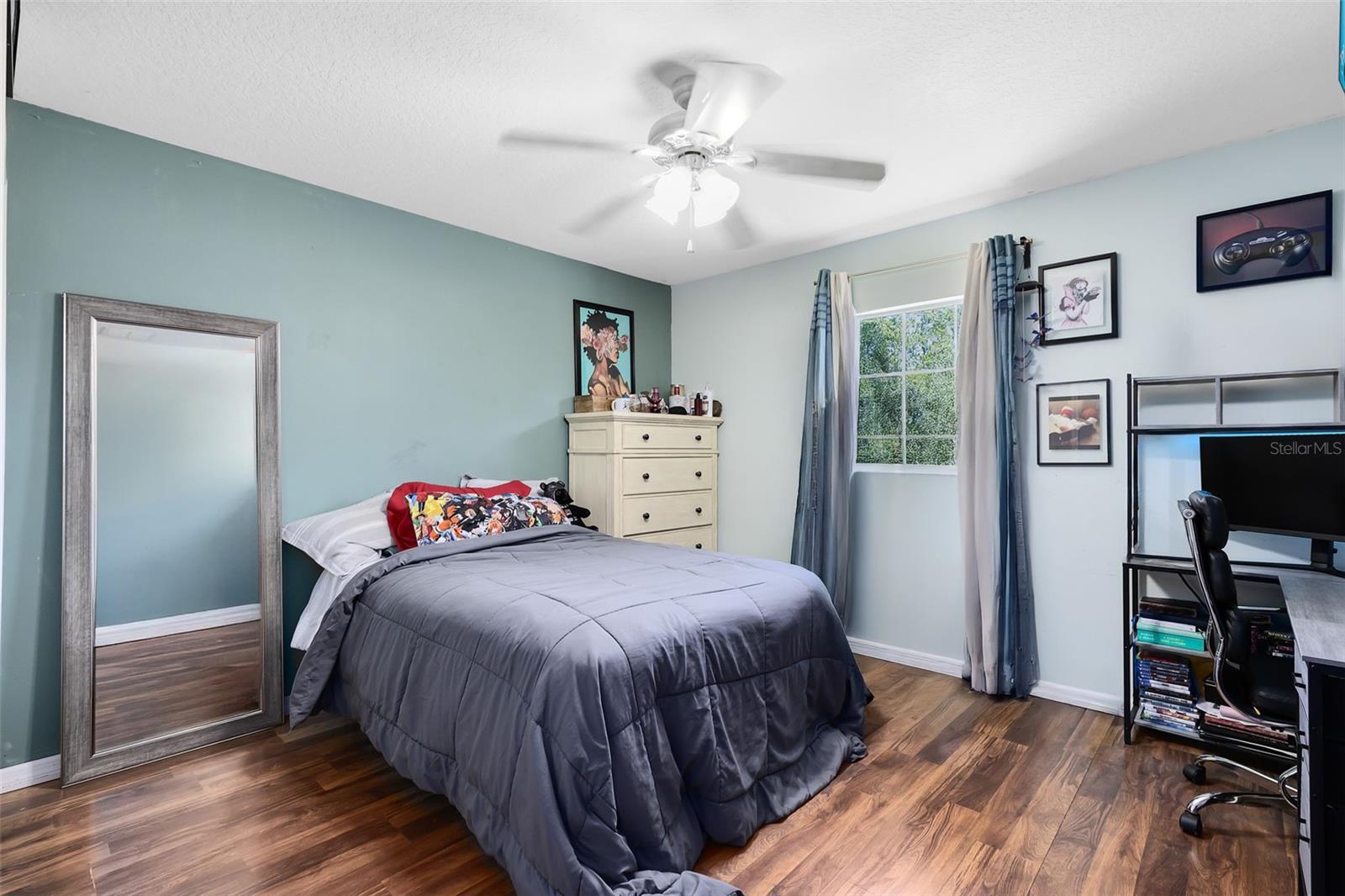Image 17 of 35 For 18019 Falcon Green Court