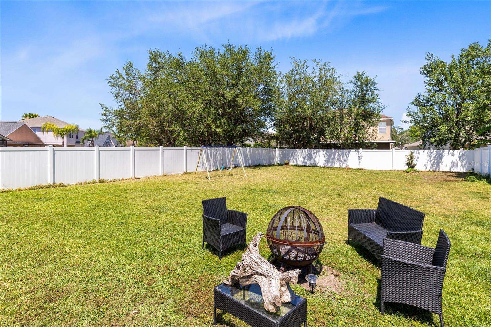 Image 22 of 35 For 18019 Falcon Green Court