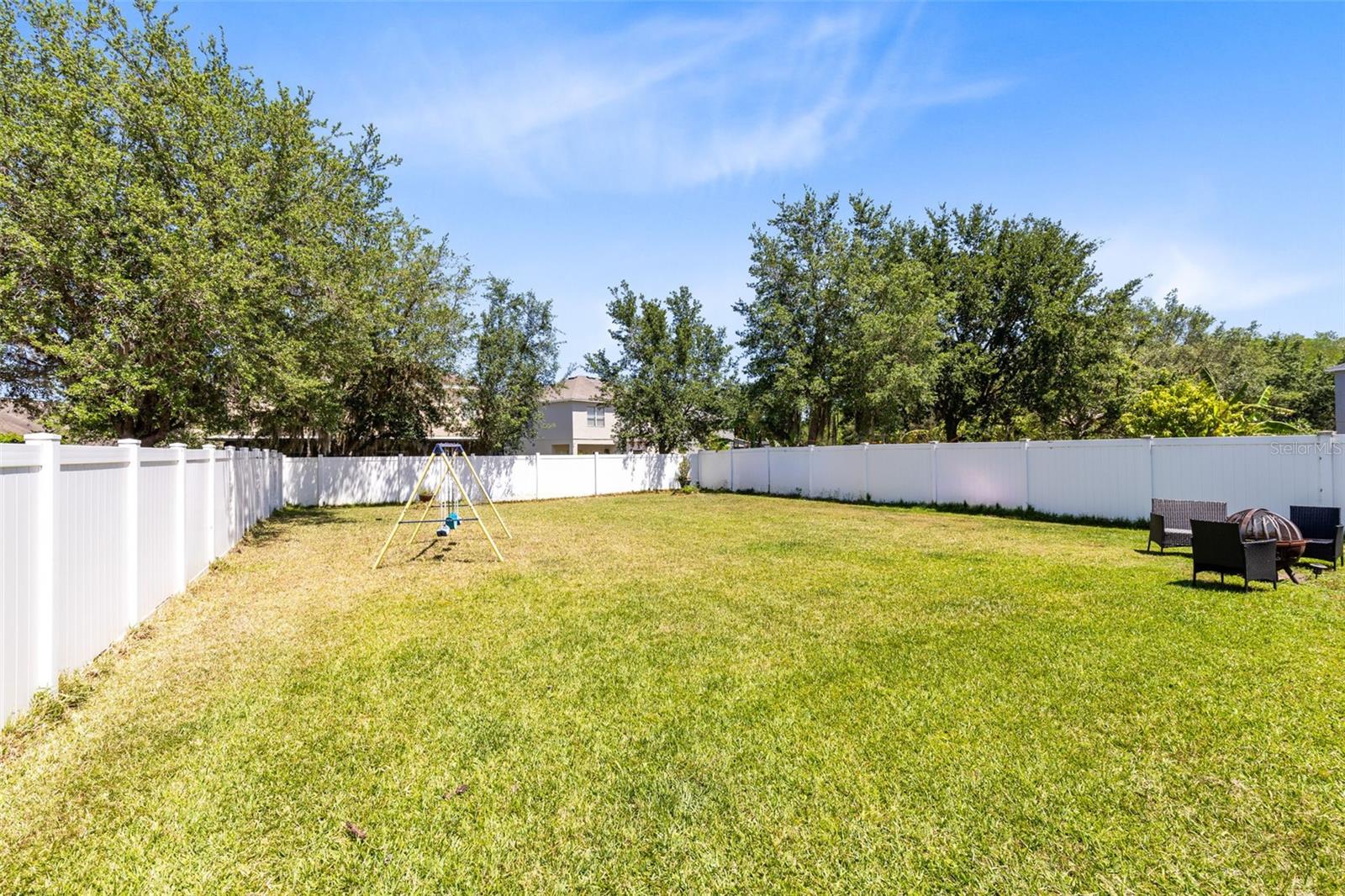 Image 23 of 35 For 18019 Falcon Green Court